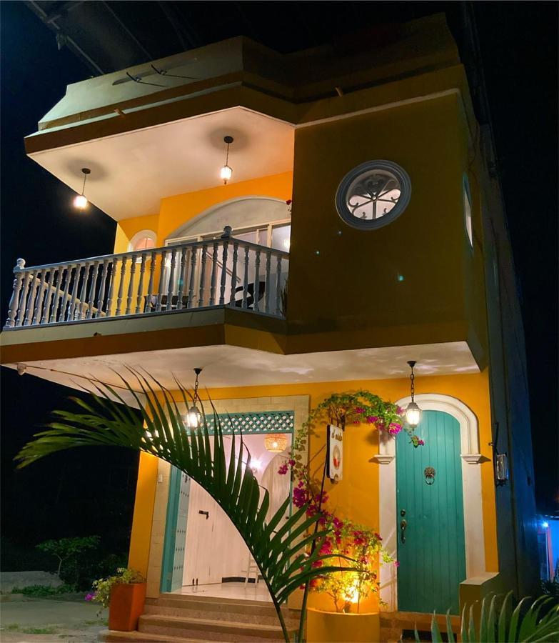 El Nido Boutique B&B Puerto Lopez Exterior photo
